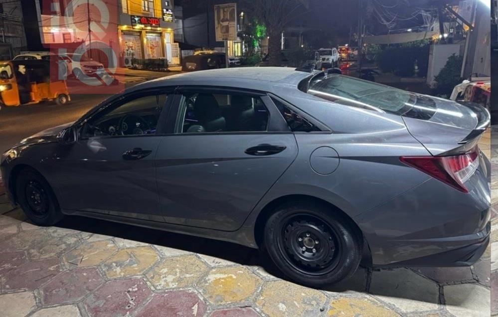 هیوندای ئەلەنترا